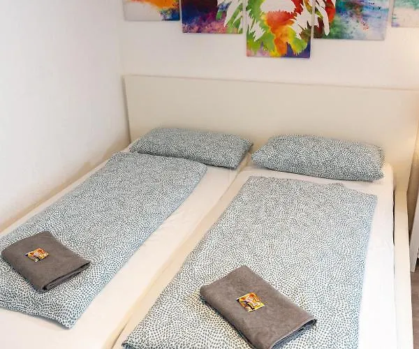 Accommodatie bij particulieren #3 Bequemes Mit Pool Und Garten