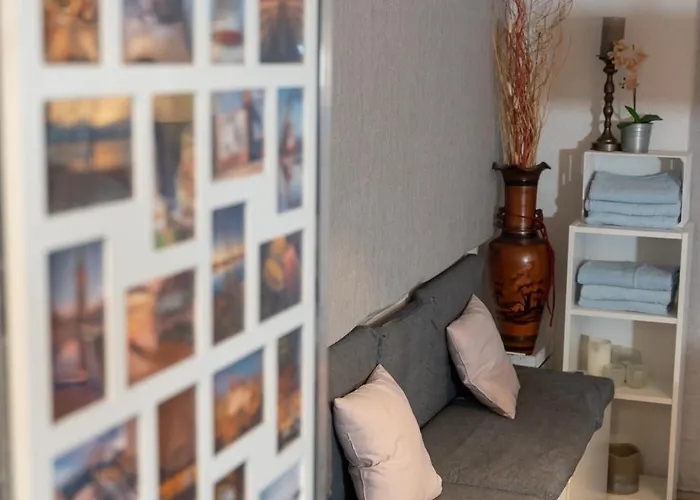 #3 Bequemes Mit Pool Und Garten Accommodatie bij particulieren