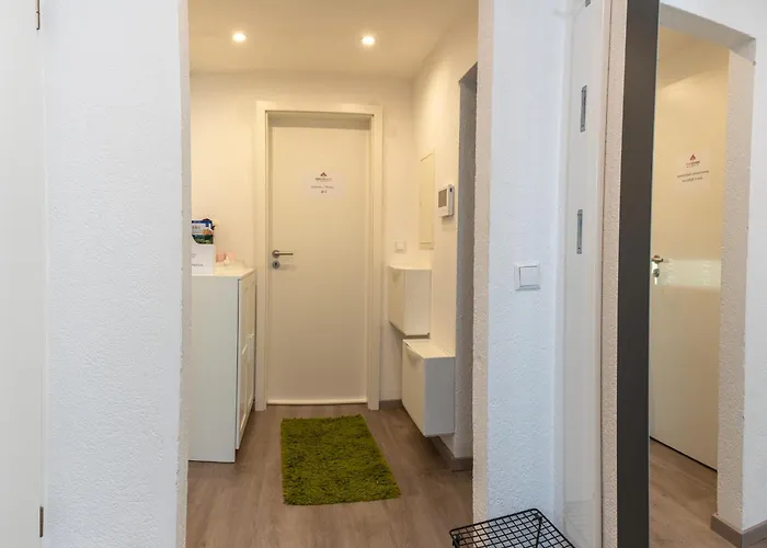 #3 Bequemes Mit Pool Und Garten Accommodatie bij particulieren *