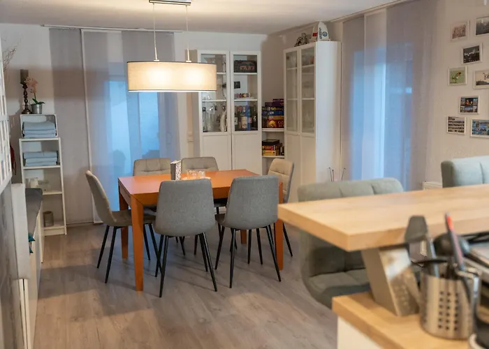Accommodatie bij particulieren #3 Bequemes Mit Pool Und Garten *